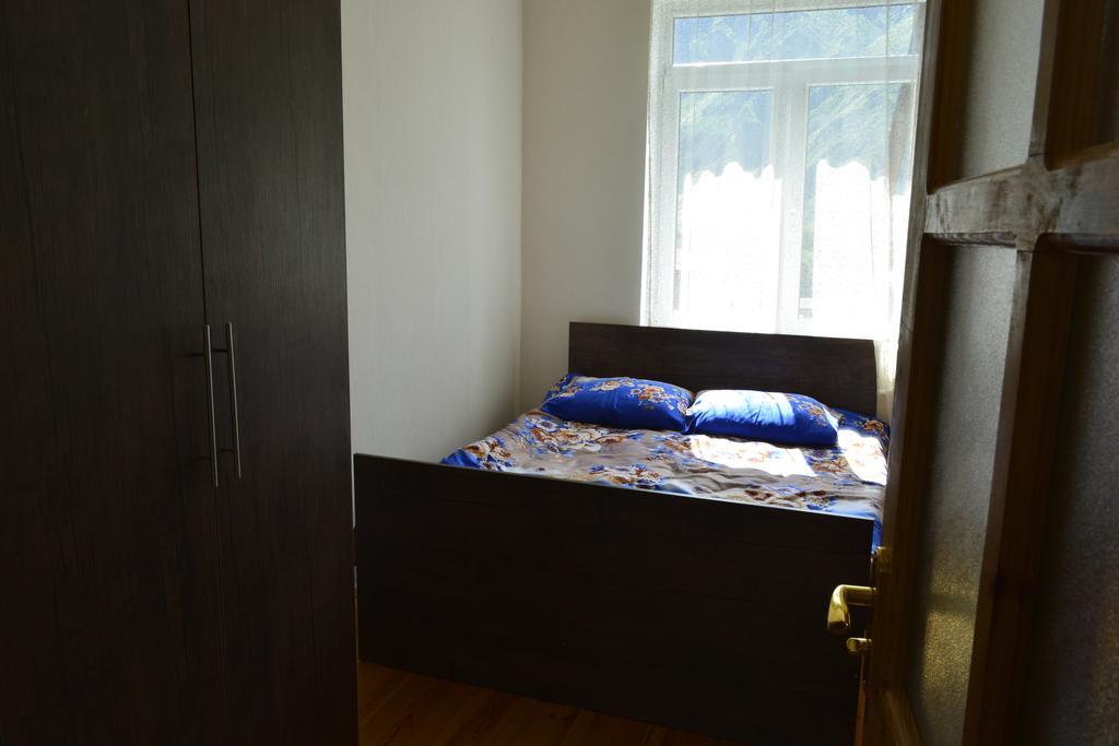 Hotel Zaza'S House Kazbegi Esterno foto