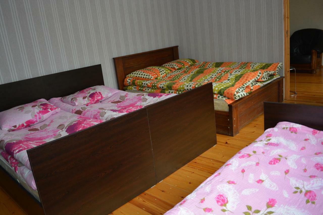 Hotel Zaza'S House Kazbegi Esterno foto